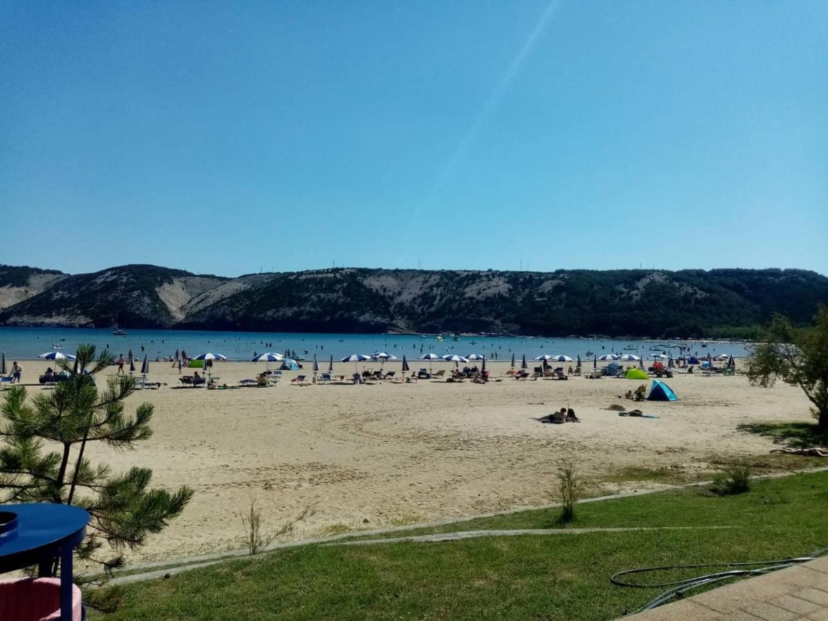 Apartments Mira Lopar Εξωτερικό φωτογραφία