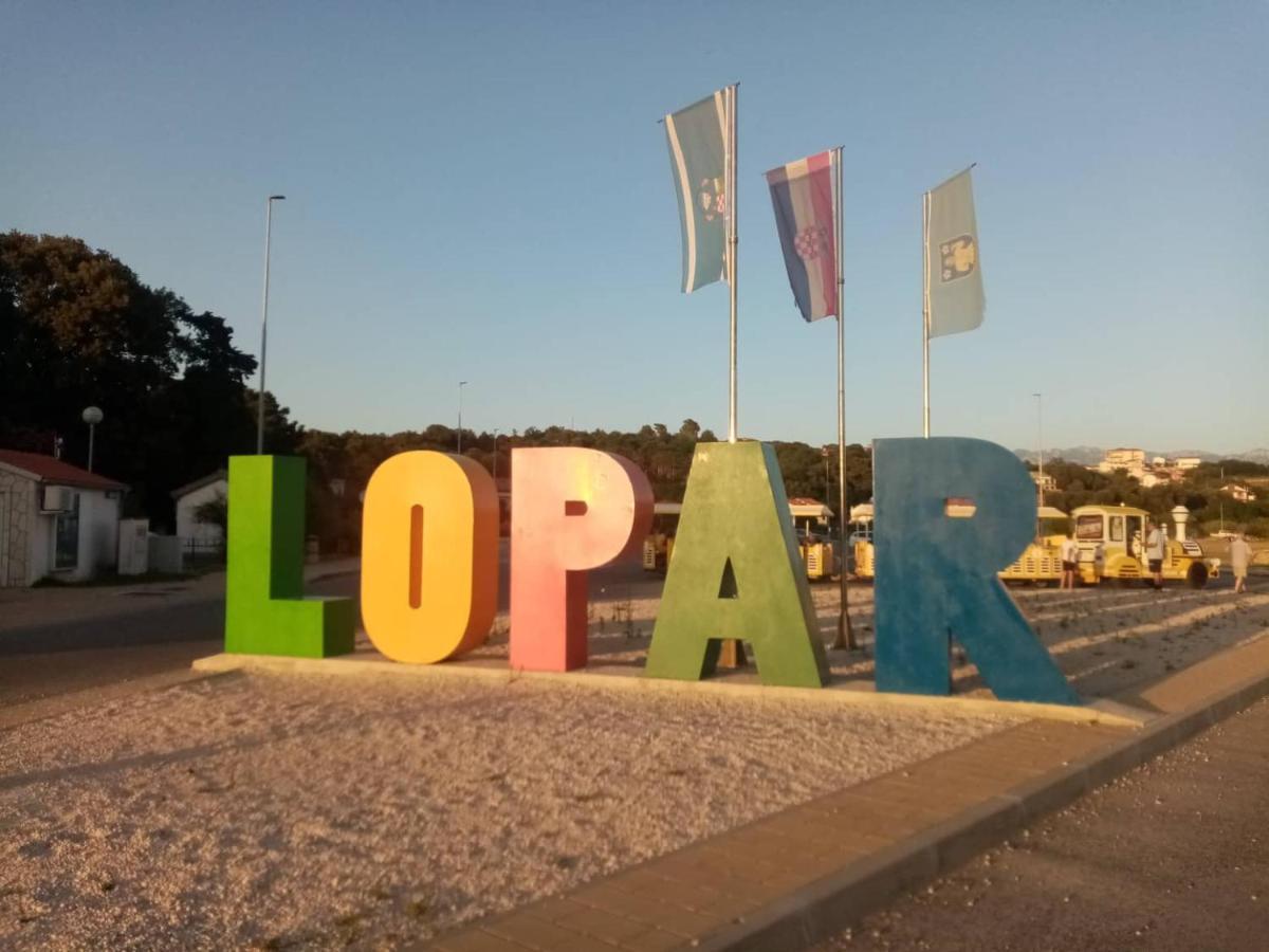 Apartments Mira Lopar Εξωτερικό φωτογραφία