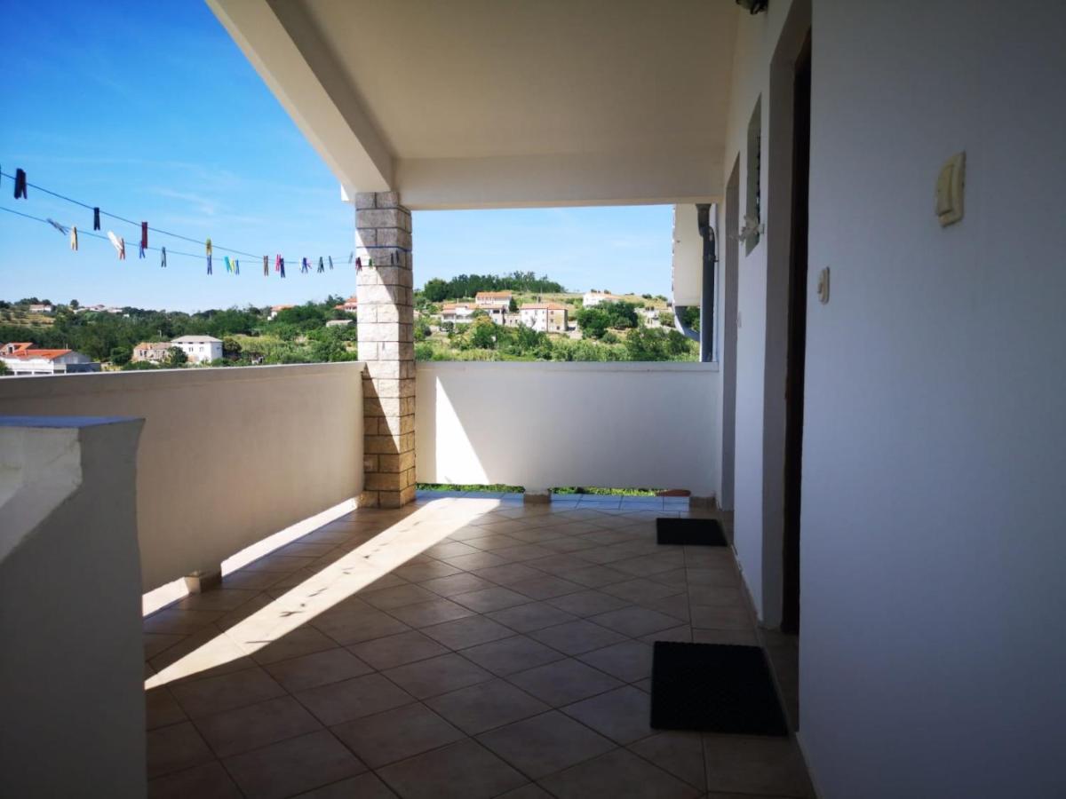 Apartments Mira Lopar Εξωτερικό φωτογραφία