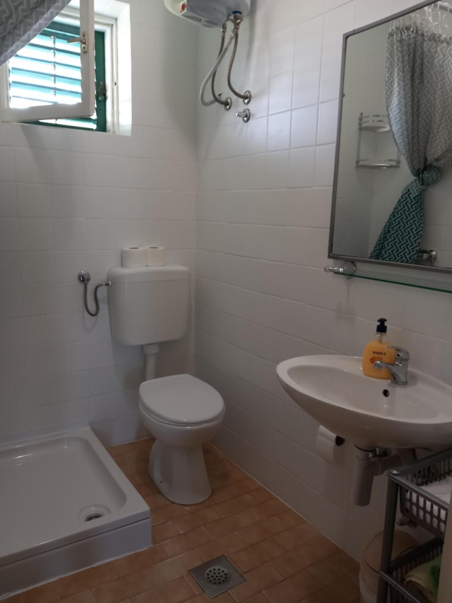 Apartments Mira Lopar Εξωτερικό φωτογραφία