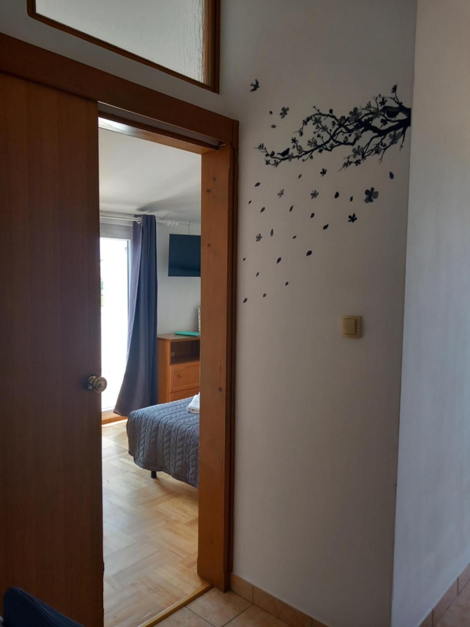 Apartments Mira Lopar Εξωτερικό φωτογραφία