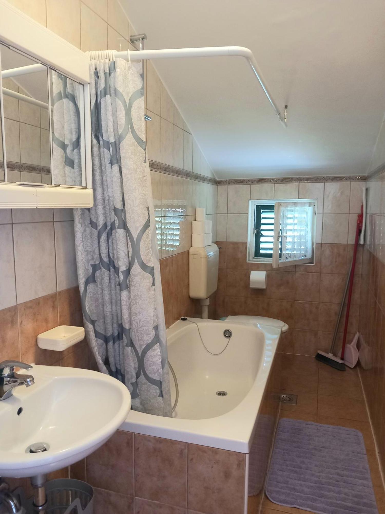 Apartments Mira Lopar Εξωτερικό φωτογραφία